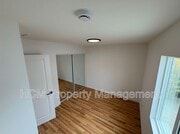 Photo - 856–858 W 47th St