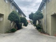 Photo - Lincoln, 5307-5309 Unit 5307 #2