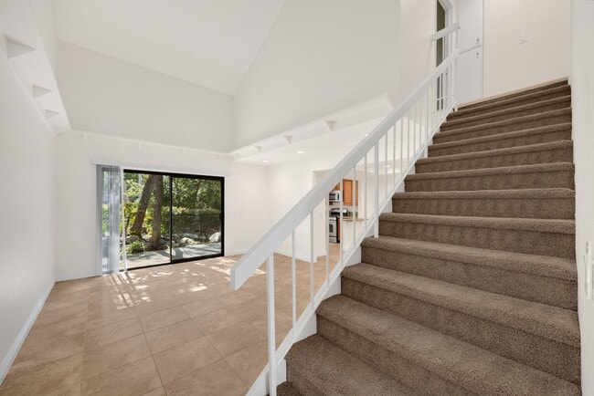 Photo - 2 Bed / 2.5 Bath Townhome in the Hidden Lakes Community