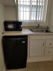 kitchen with refrigerator & microwave - 669 Fairmont Ave Unit Studio-B