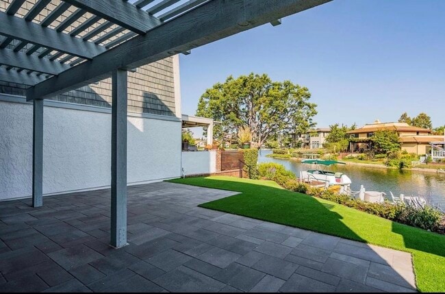 Photo - 2412 Windward Cir
