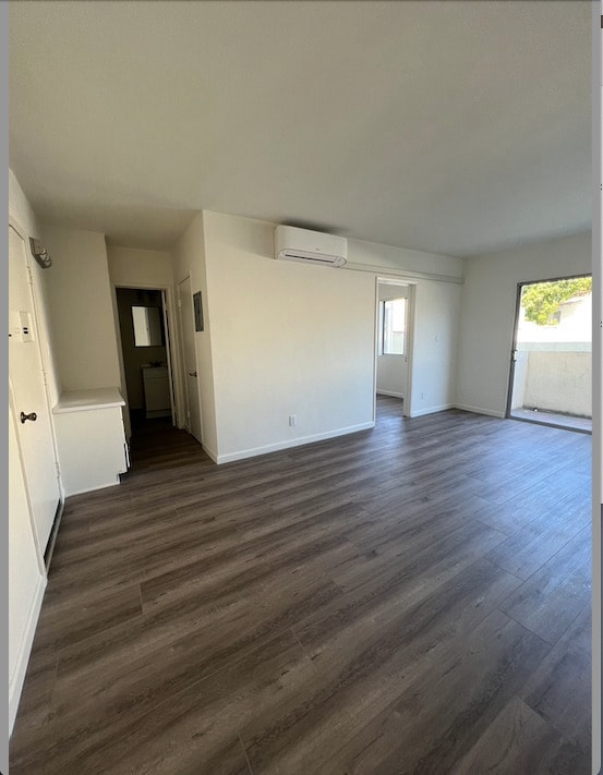 104: living/bedroom area - 802 N West Knoll Dr