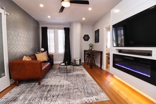 Photo - 315 W 3rd St