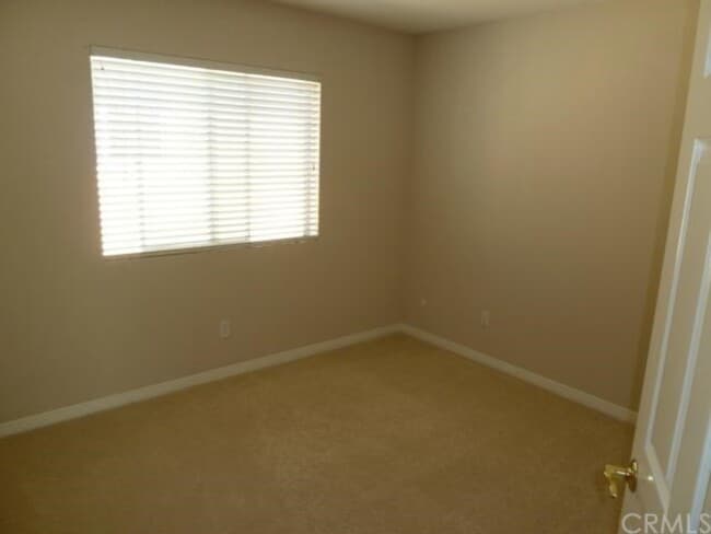 Photo - 18 Copperstone Ln