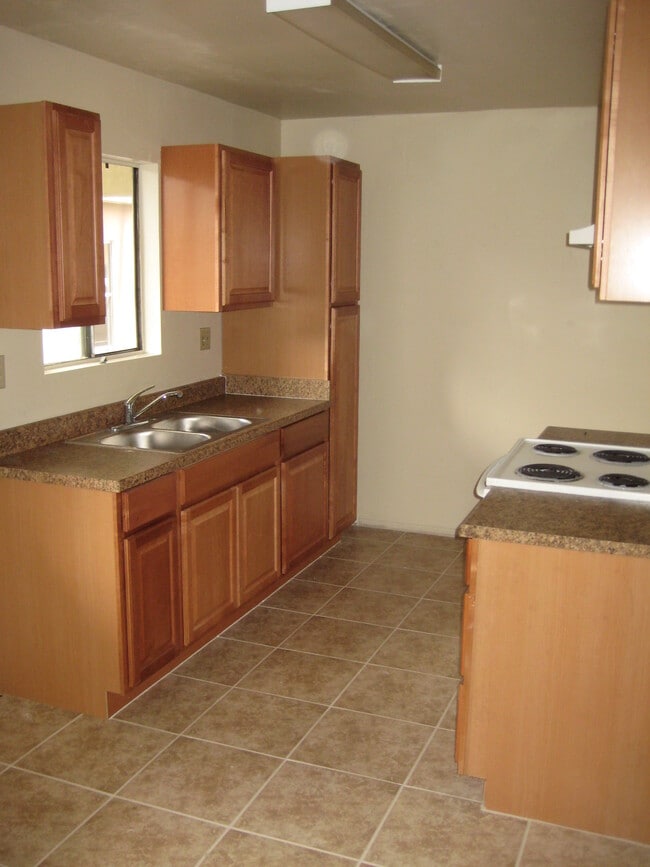 Kitchen - 5860 Orange Ave Unit #1