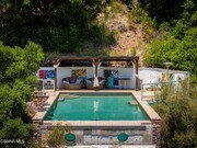 Photo - 2094 Trentham Rd House