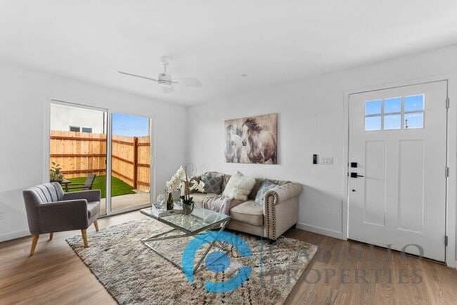 Photo - 3062 46th St