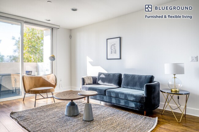 Photo - 833 N Edinburgh Ave Unit FL3-ID385