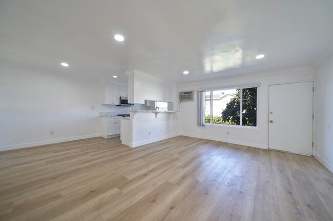 Photo - 5226 Lexington Ave Unit 38
