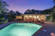 Photo - 1457 Claridge Dr House