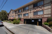 Photo - London Arms -14100-14030 CHADRON AVE Apartments