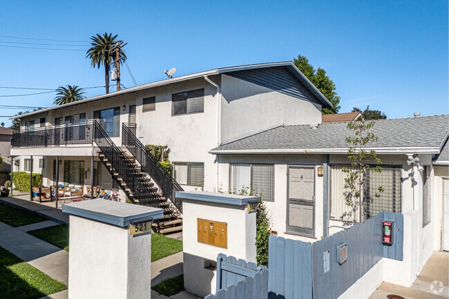 Building Photo - 521 N Marguerita Ave