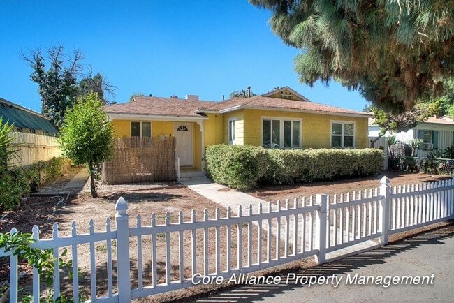 Building Photo - 18538 Nordhoff St Rental