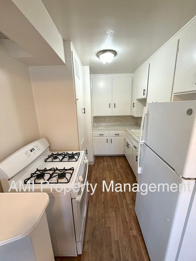 Photo - One Bedroom Close to Downtown! Unit 2587