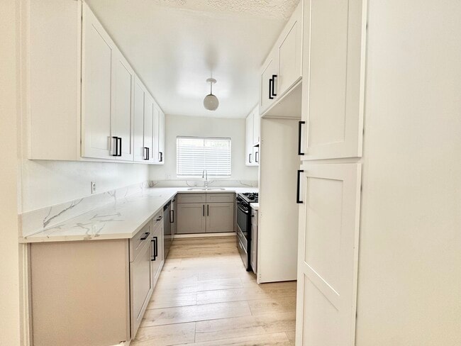 Photo - 10208 Regent St Apartment Unit 2