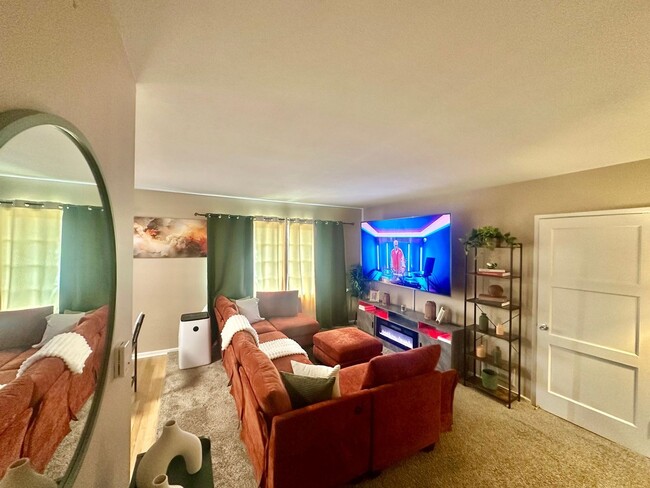 Photo - 4142 Buckingham Rd
