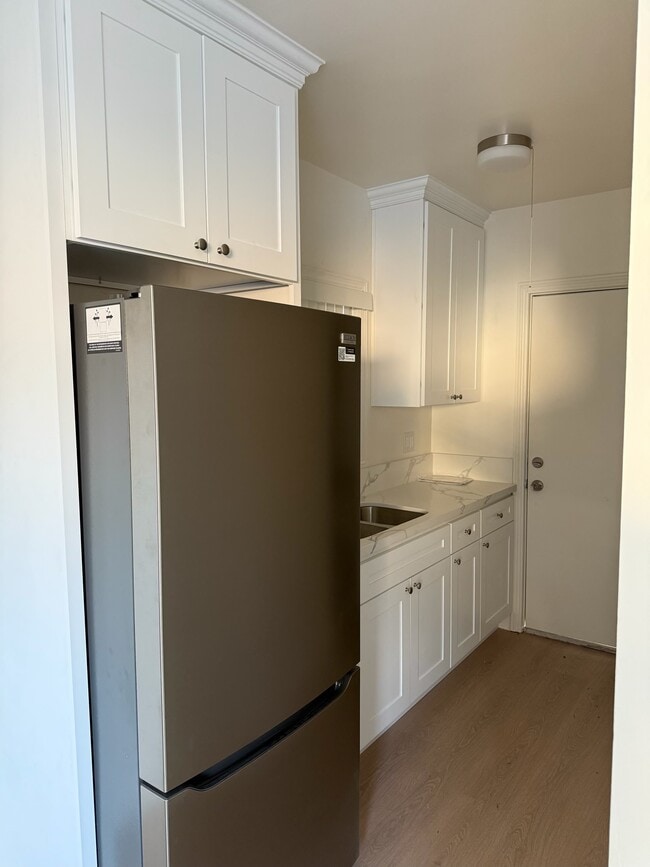 Kitchennette w/ new Fridge - 6167 Riverside Ave Unit C