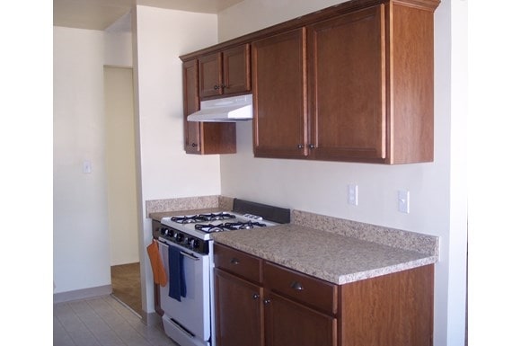 Kitchen - 4006 Puente Ave Apartments