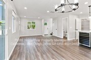 Photo - 2025 Ainsley Rd