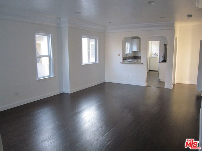 Photo - 1047 S Wooster St