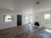 Photo - 723 W Doran St