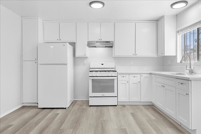 Photo - 2919 Baldwin St Unit C