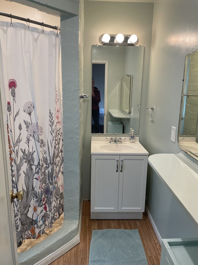 Bathroom - 505 Alvarado St