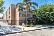 Photo - Welcome to Sherman West Apartments !!!