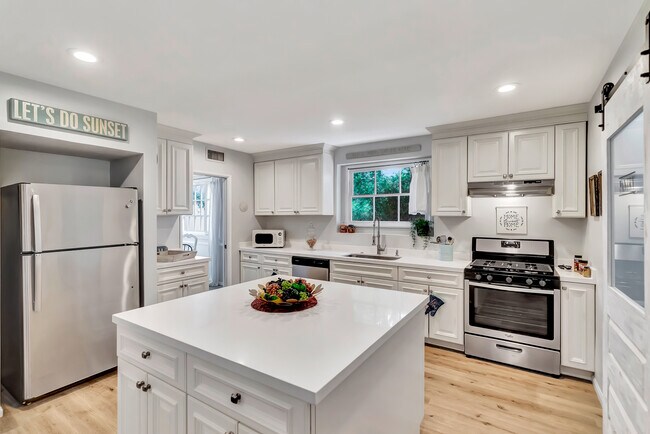 Photo - 22105 Ybarra Rd