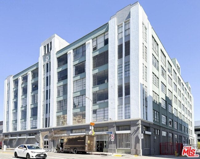 Building Photo - 420 San Pedro St Unit 405