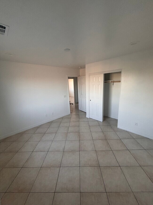 Photo - 1137 S Herbert Ave Unit 1137