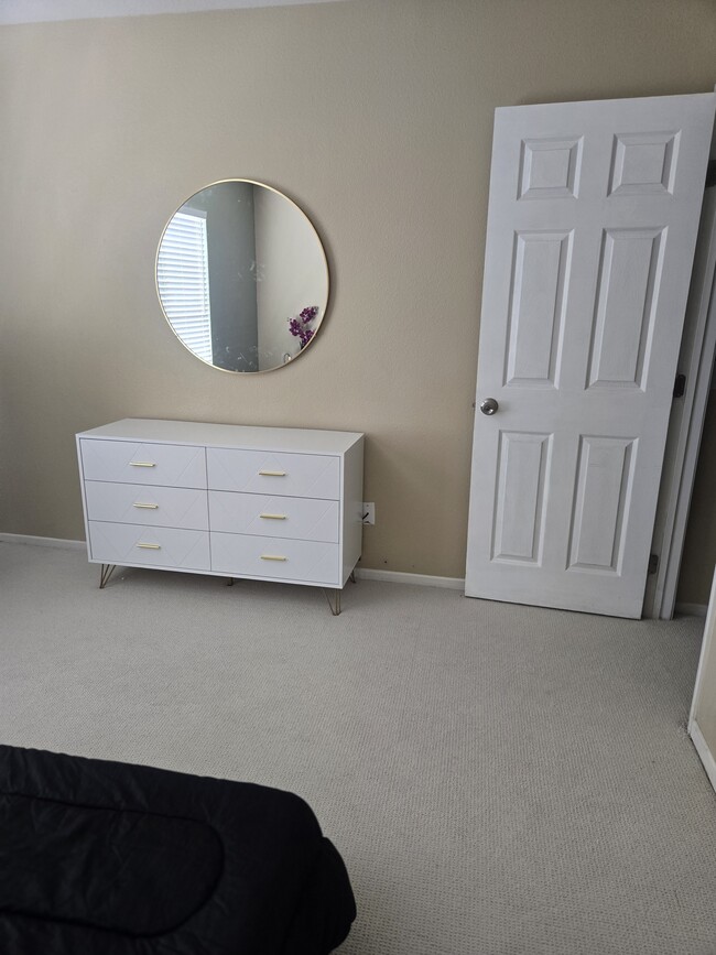 Photo - 4085 Garvey Way Unit Room on rent