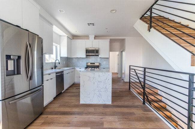 Photo - 4507 1/4 W 18th St