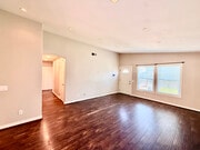 Photo - 932 Blossom Hill Dr House