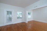 Photo - Charming 1 BR with AC in Bankers Hill with Onsite Laundry Unit 02