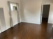 Photo - 518 W King St Unit 1/2