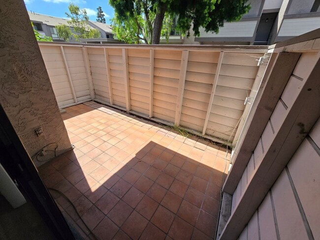 Photo - Beautifully Renovated Ground-Floor 2 Bedroom – Over 900 Sq. Ft.!