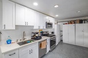 Second Kitchen - The Arroyo House Student Living.
