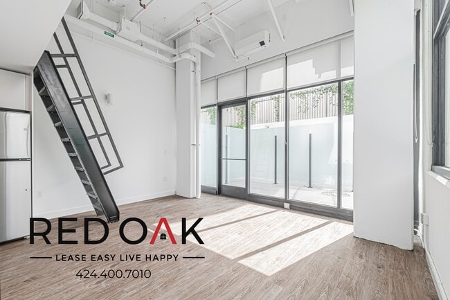 Photo - 1860 N Western Ave Unit 124