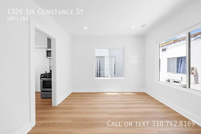 Photo - 1326 1/4 Constance St-