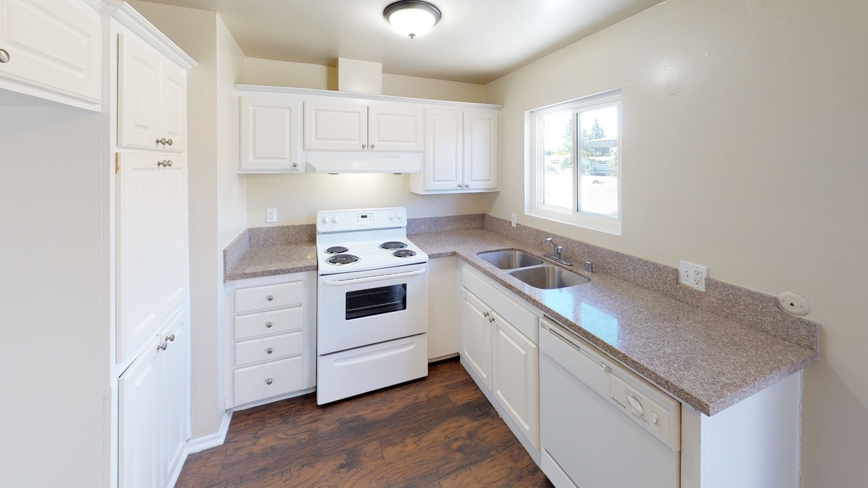 3D Tour - Castlewood Park