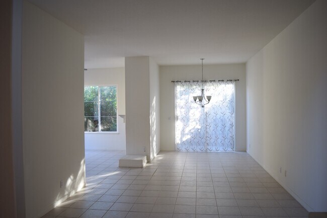 Photo - 1144 Corte Riviera