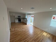 Photo - 856–858 W 47th St Unit #856A