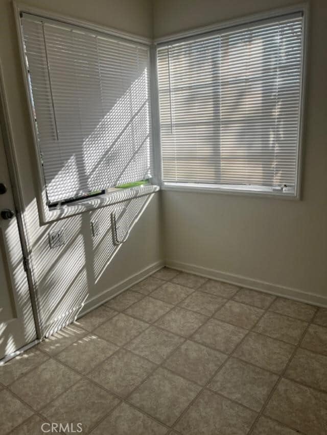 Photo - 10913 Moorpark St Unit 1