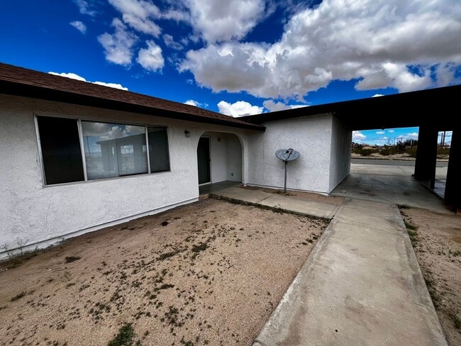 Building Photo - 74077 Cactus Dr Unit A