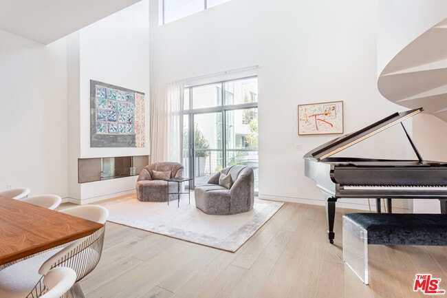 Photo - 8600 Wilshire Blvd Unit PH20