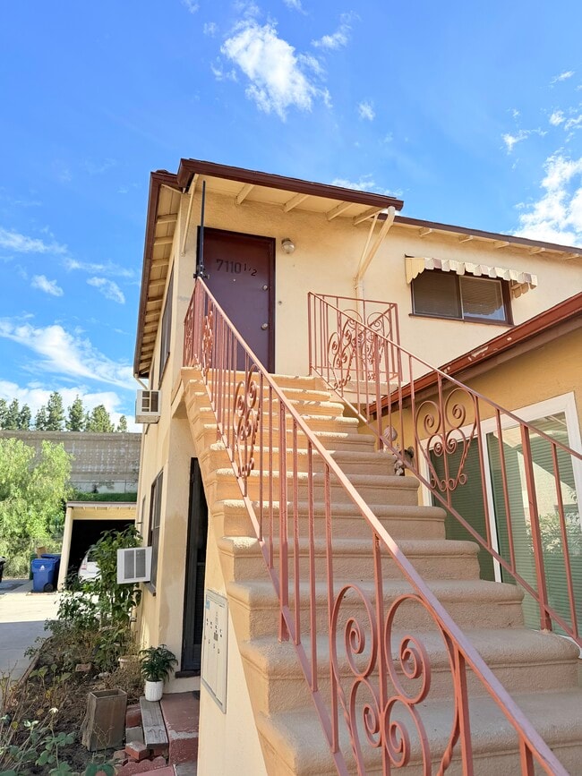 Photo - 7110 1/2 Haskell Ave