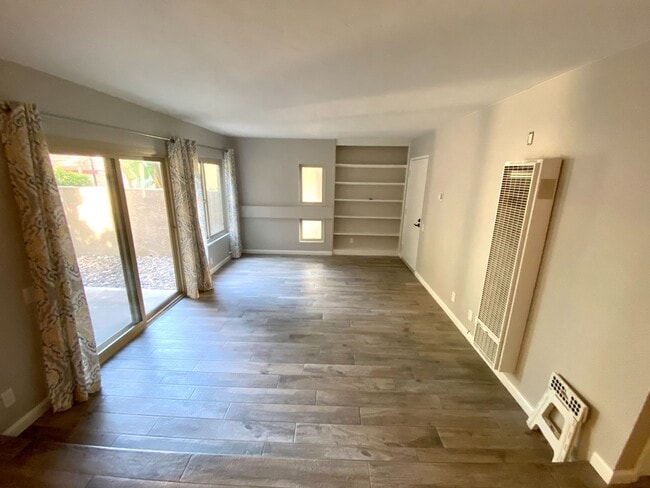 Photo - Large One Bedroom For Rent - Huntington Beach