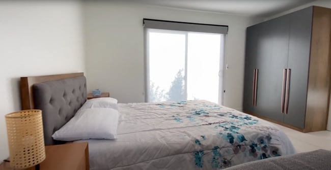 Photo - 11852 Menlo Ave