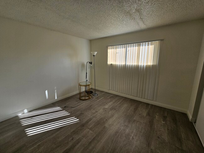 Photo - 2385 Chanslor St Unit #4